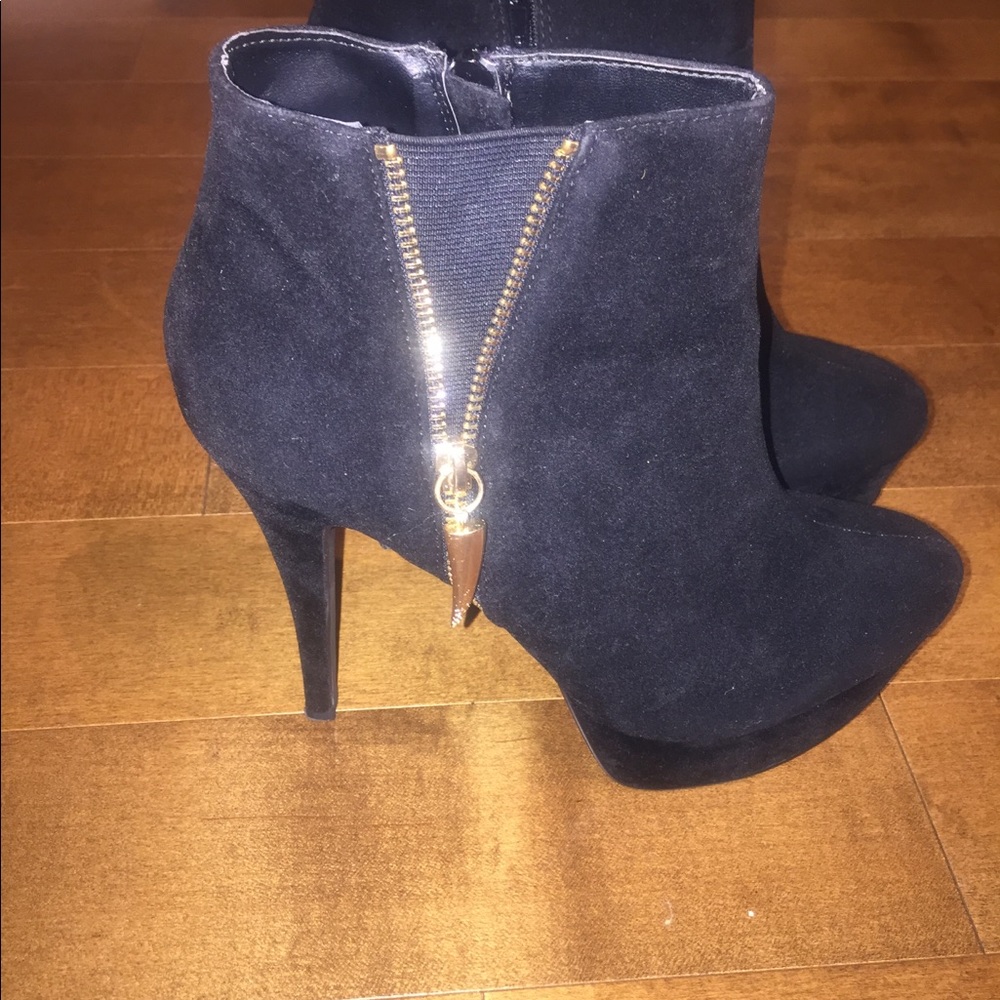 Cute Suede Booties